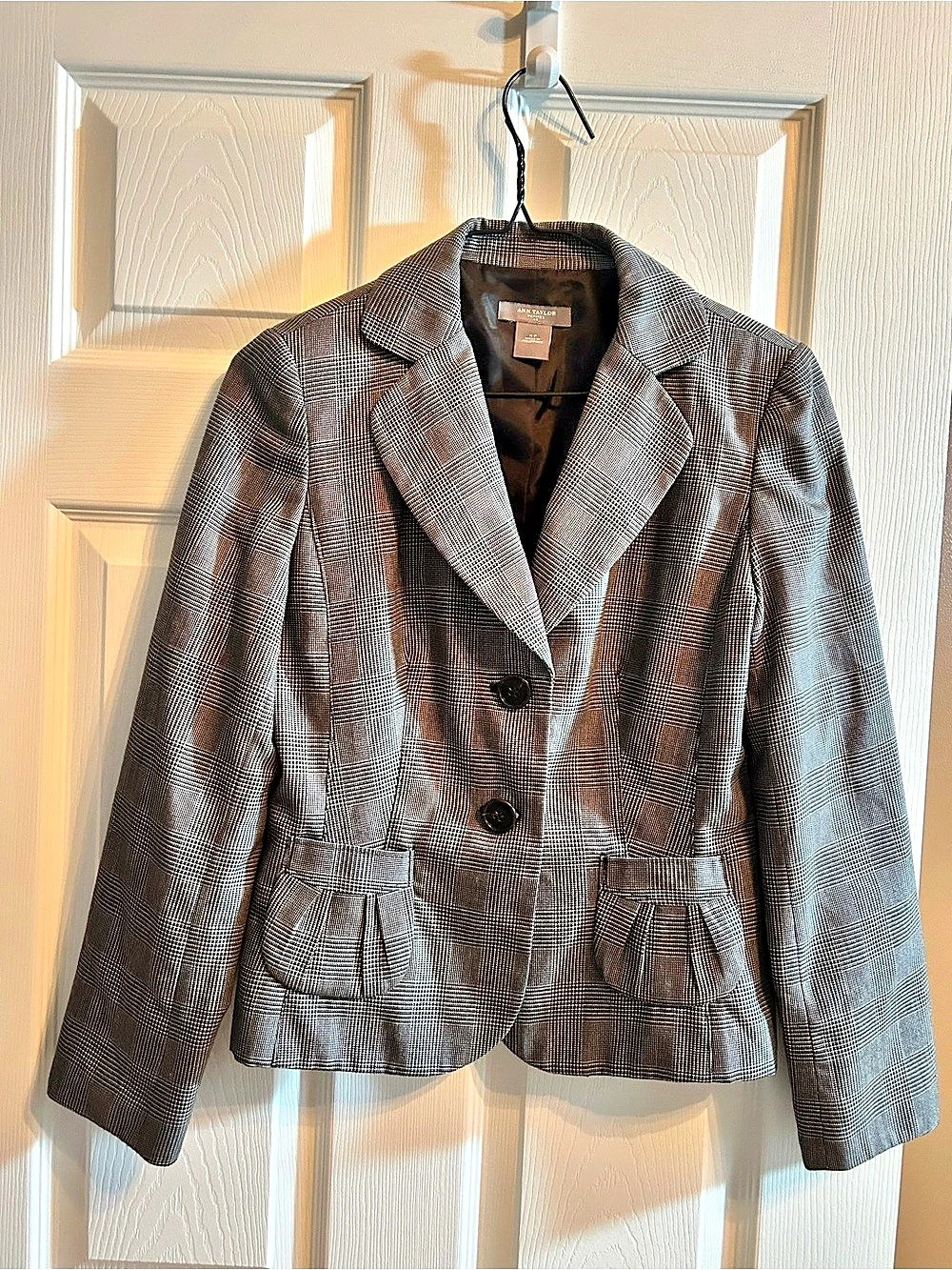 Ann Taylor Plaid Blazer in Brown & Black Size 4P Like New